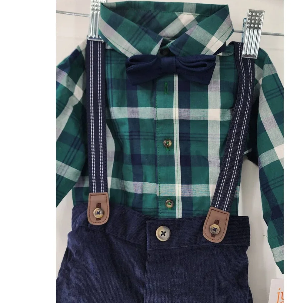 NWT Boys Holiday Outfit Pants Button Down And Bowtie Size 6 Months Carters - Picture 4 of 6